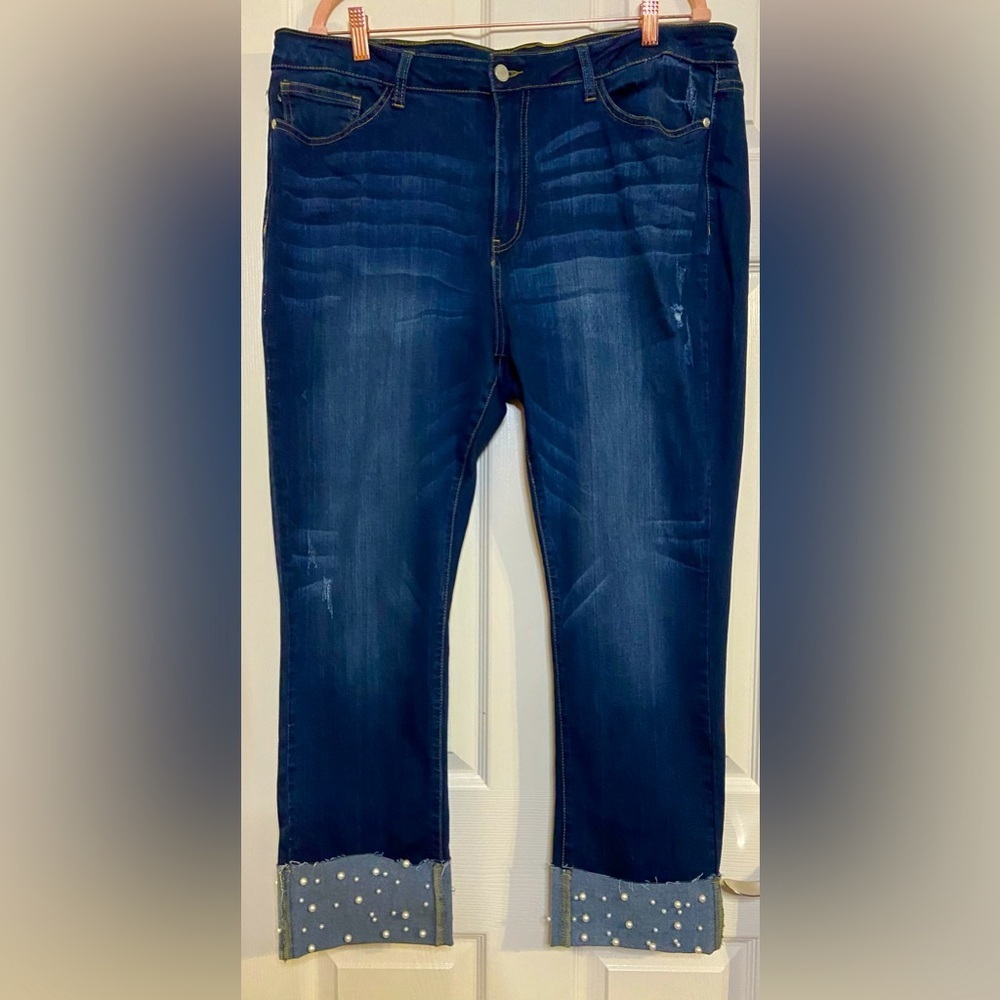 Judy Blue straight fit womens size XXL blue denim jeans With Pearl Accented Cuff